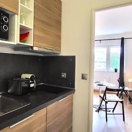 Sauge Magnifique Studio, Rer B A 850m, Parking Apartment *