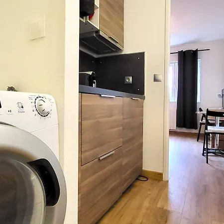 Apartment Sauge Magnifique Studio, Rer B A 850m, Parking